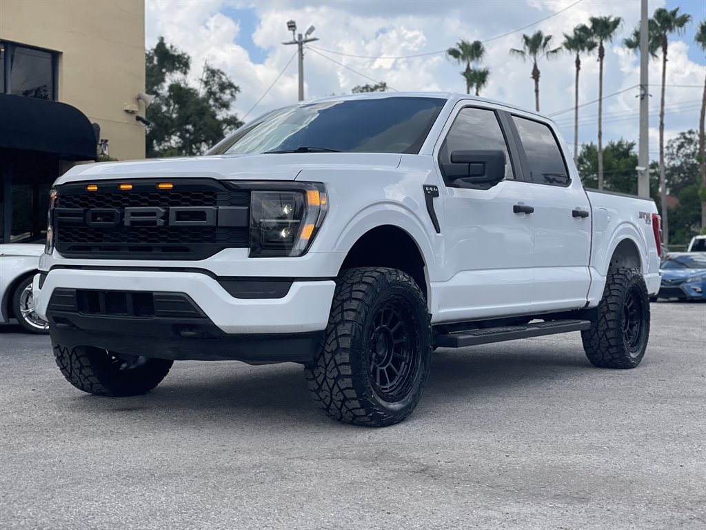 2022 Ford F-150 - $29,999