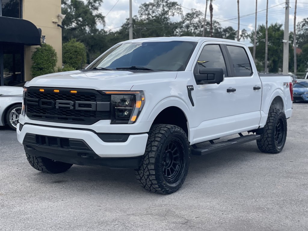 2022 Ford F-150 - $29,999
