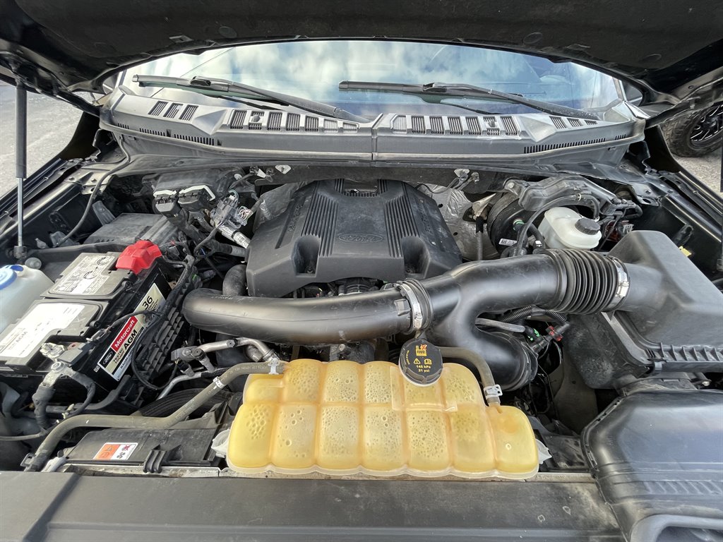 2018 Ford F150 XLT photo
