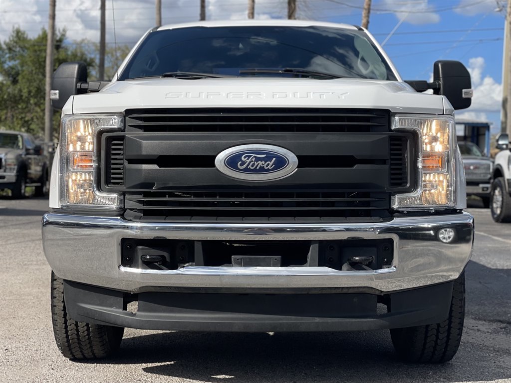 2017 Ford F-250 - $22,999