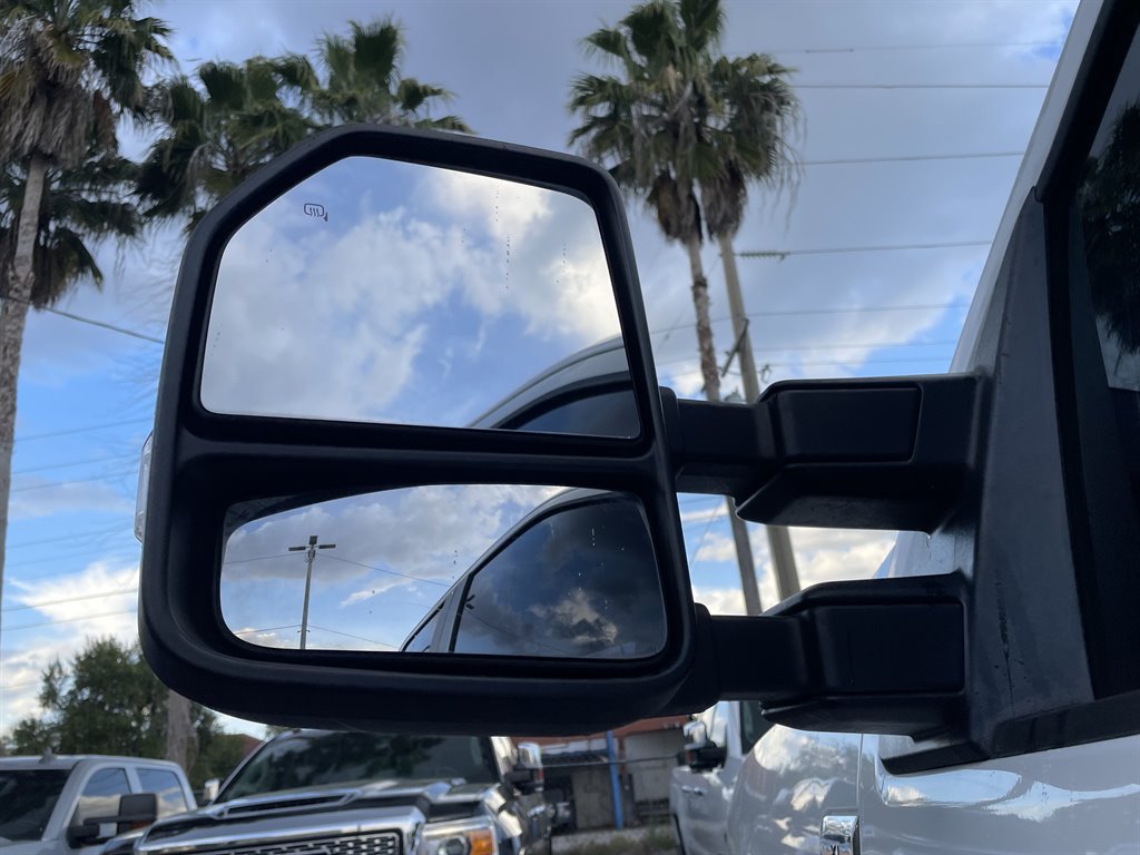 2017 Ford F-250 - $22,999