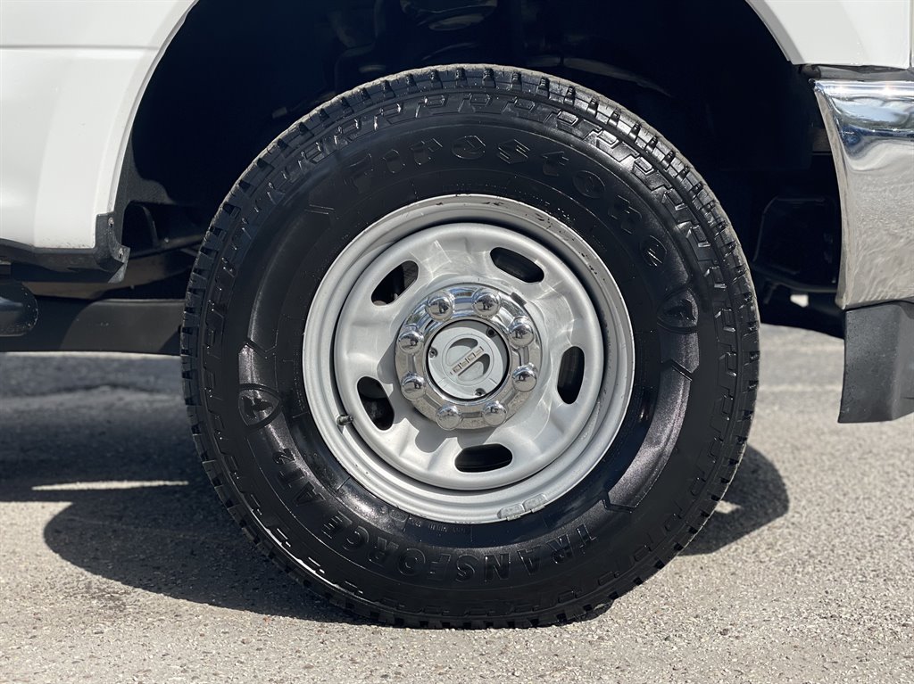 2017 Ford F-250 - $22,999