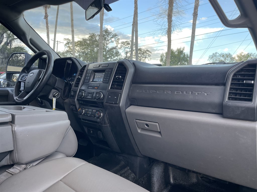 2017 Ford F-250 - $22,999