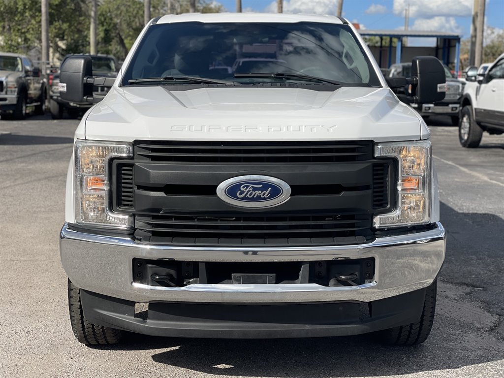 2017 Ford F-250 - $22,999
