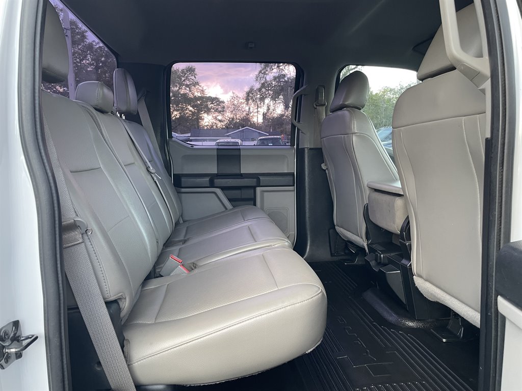 2017 Ford F-250 - $22,999