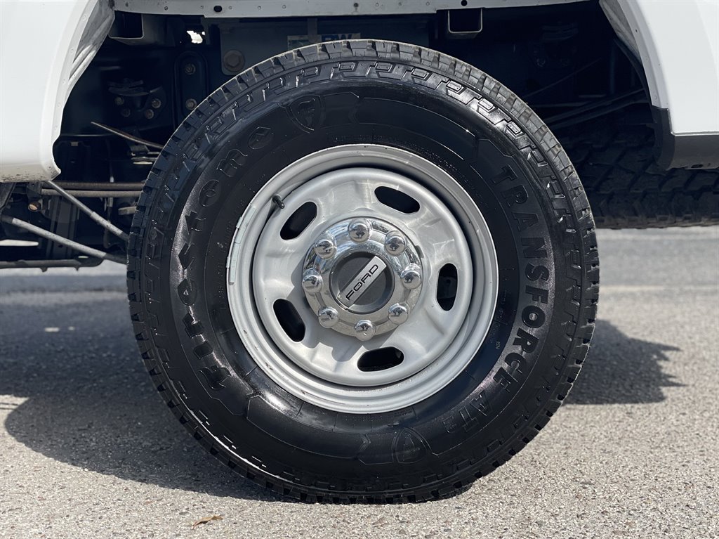 2017 Ford F-250 - $22,999