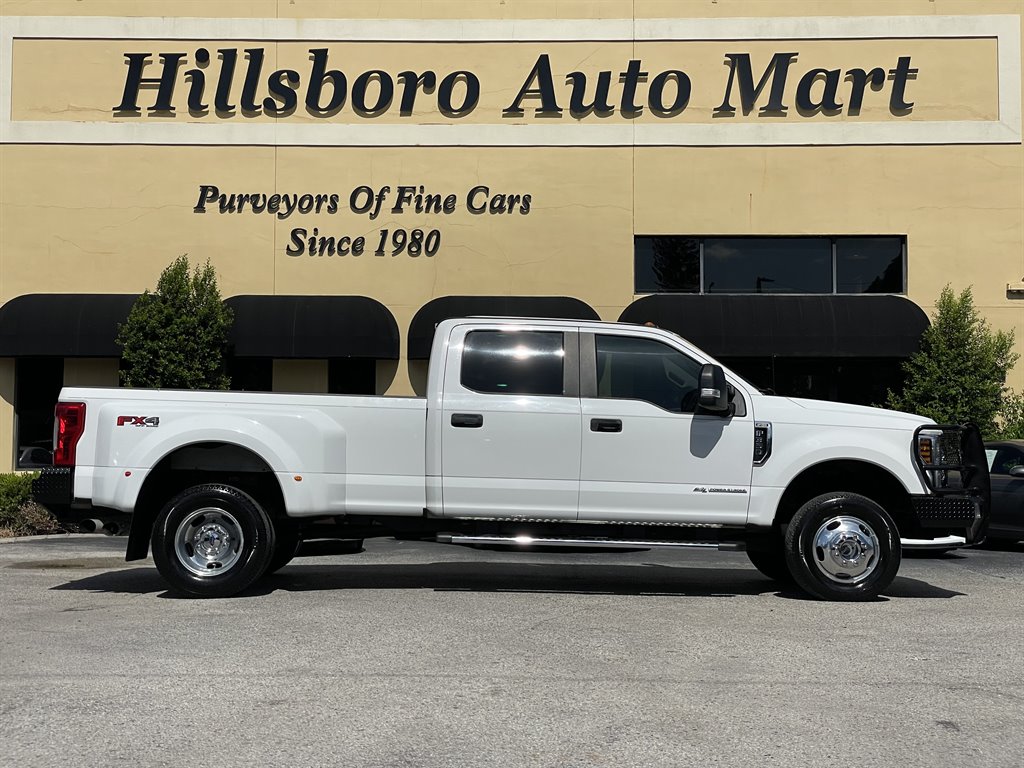 2019 Ford F-350 - $32,999