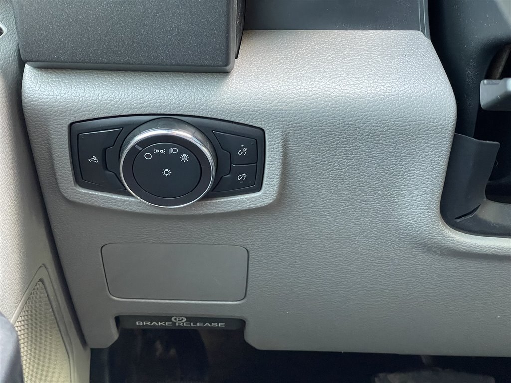 2019 Ford F-350 - $32,999