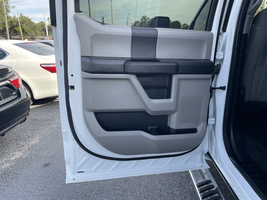 2019 Ford F-350 - $32,999
