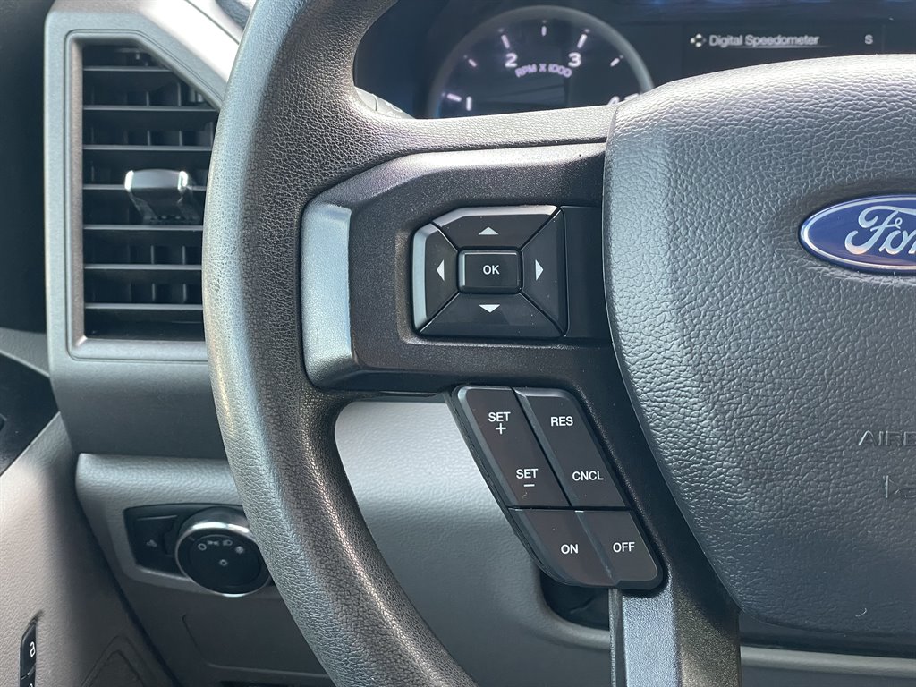 2019 Ford F-350 - $32,999