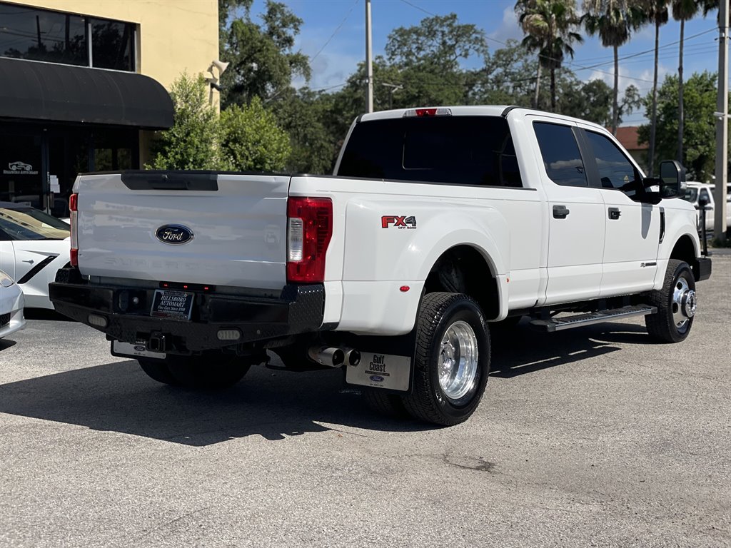 2019 Ford F-350 - $32,999