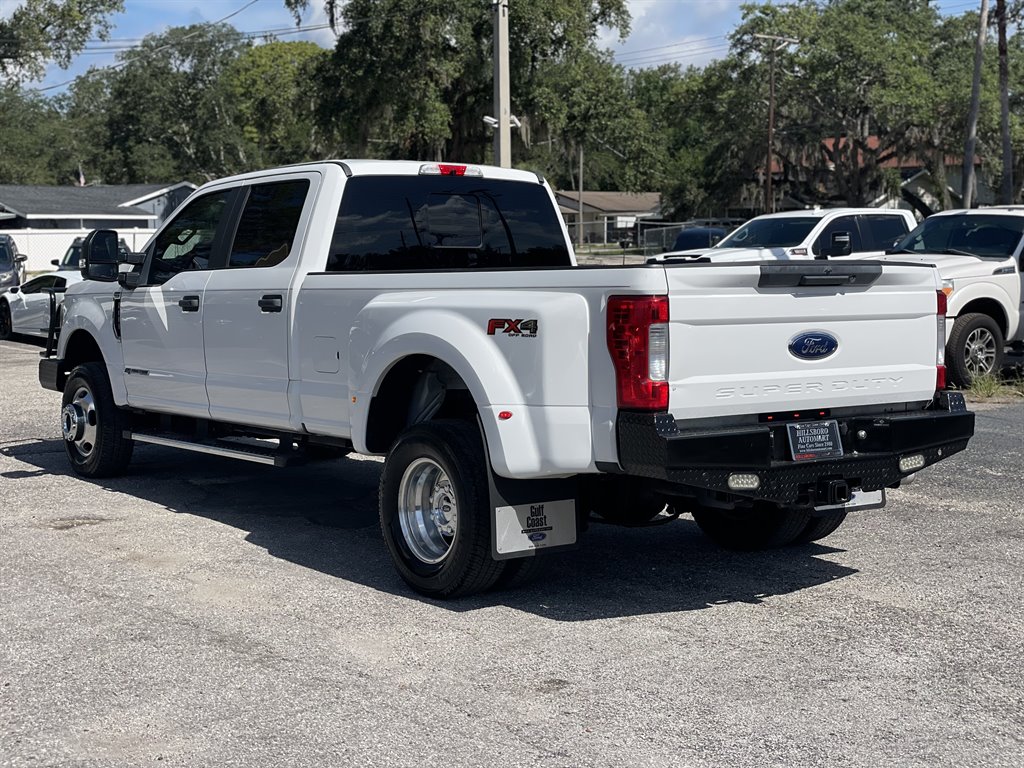 2019 Ford F-350 - $32,999