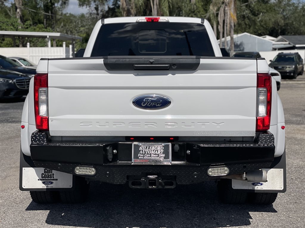 2019 Ford F-350 - $32,999
