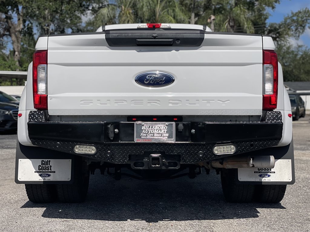 2019 Ford F-350 - $32,999