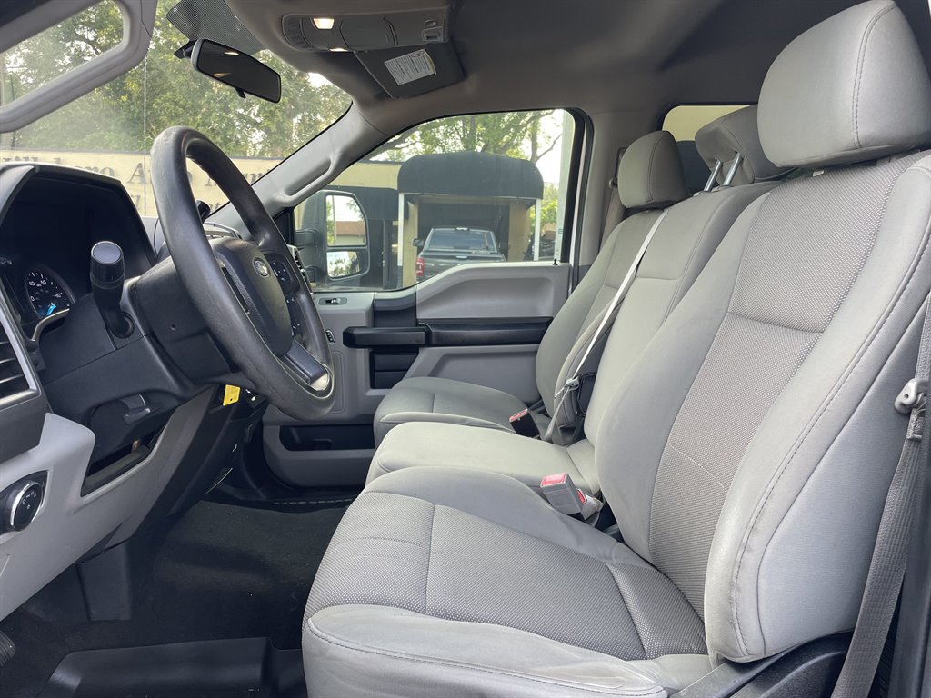 2019 Ford F-350 - $32,999