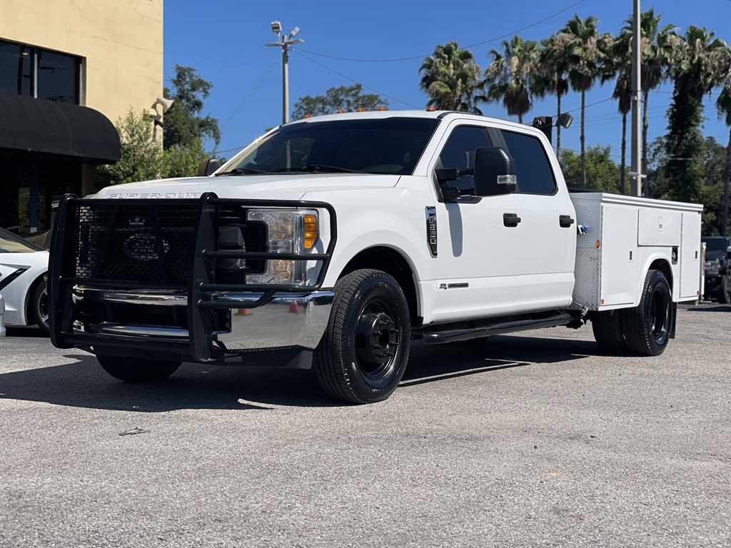 2017 Ford F-350 - $25,999