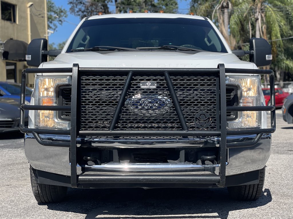 2017 Ford F-350 - $25,999