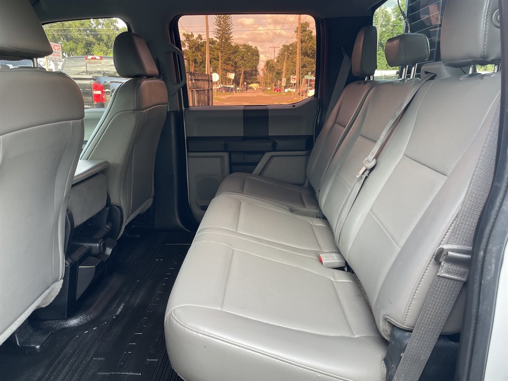 2017 Ford F-350 - $25,999