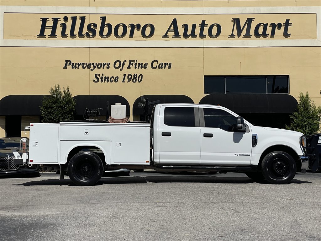 2017 Ford F-350 - $25,999