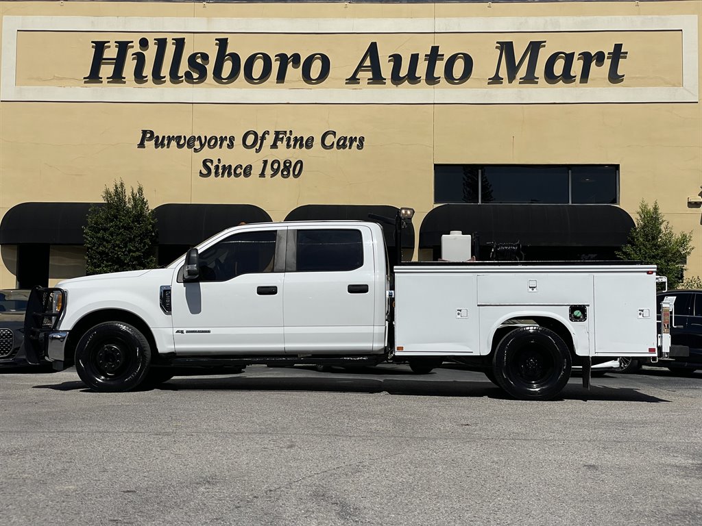 2017 Ford F-350 - $25,999