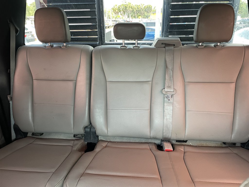 2017 Ford F-350 - $25,999