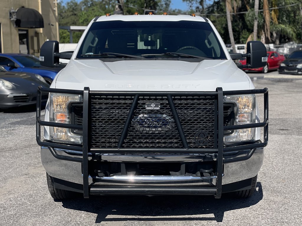 2017 Ford F-350 - $25,999