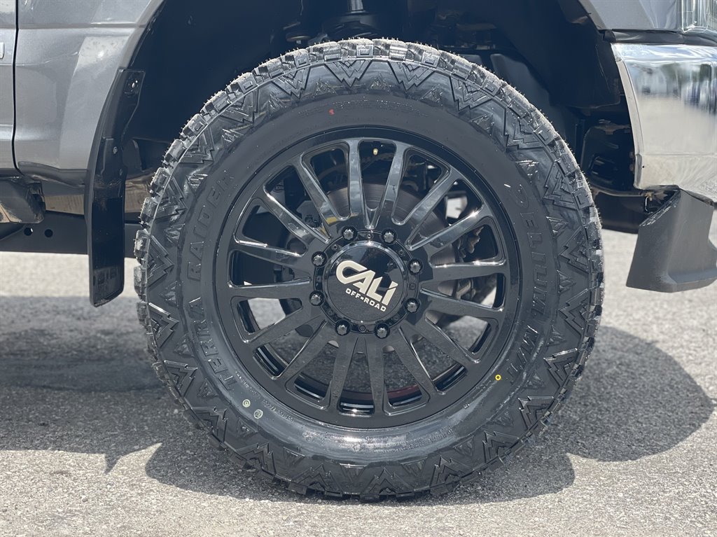 2022 Ford F-350 - $55,999