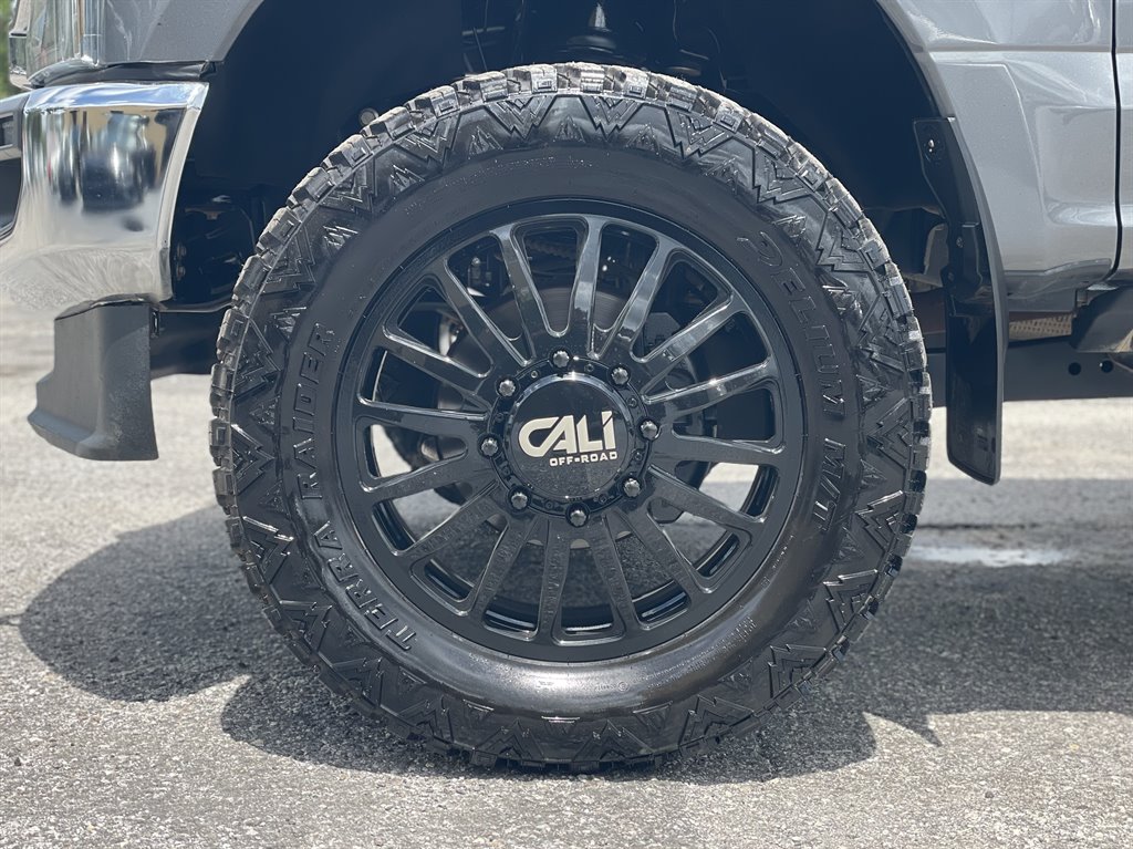 2022 Ford F-350 - $55,999