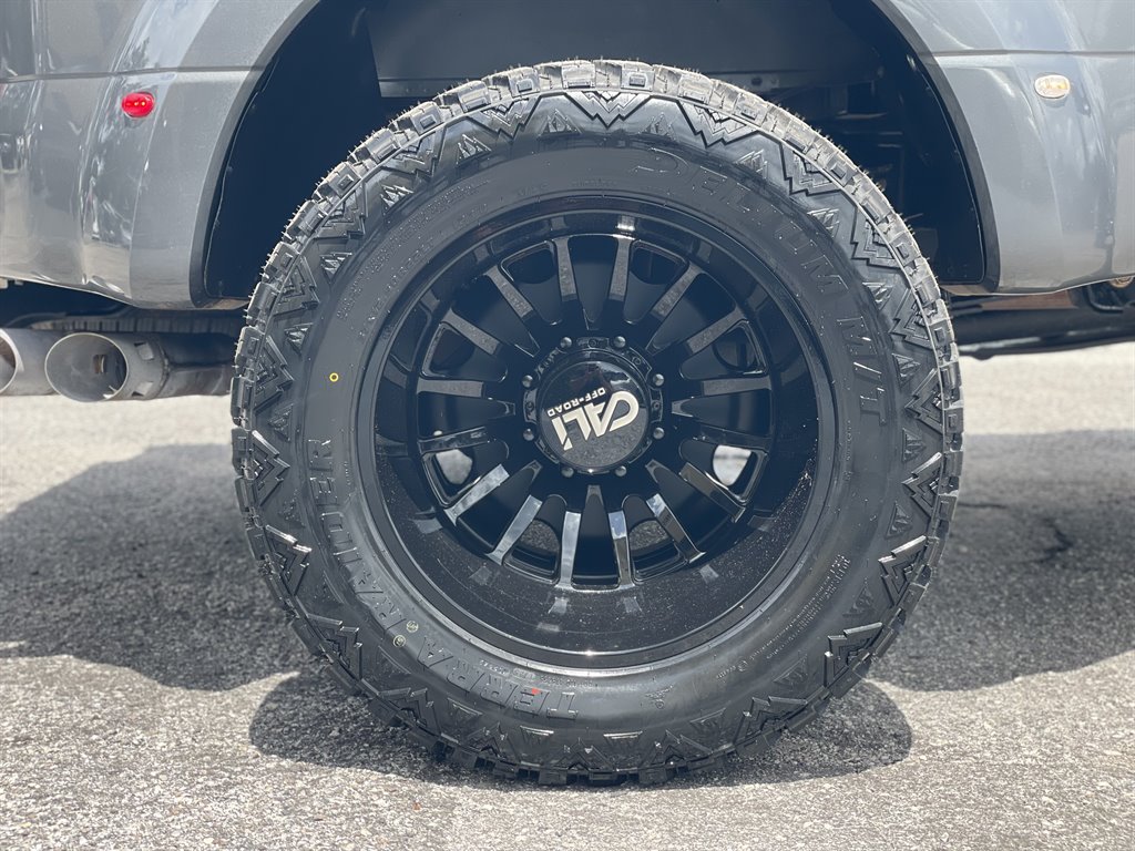 2022 Ford F-350 - $55,999