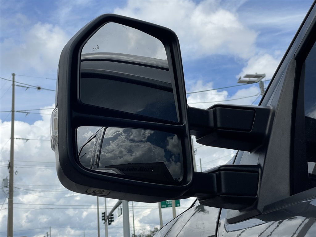 2022 Ford F-350 - $55,999
