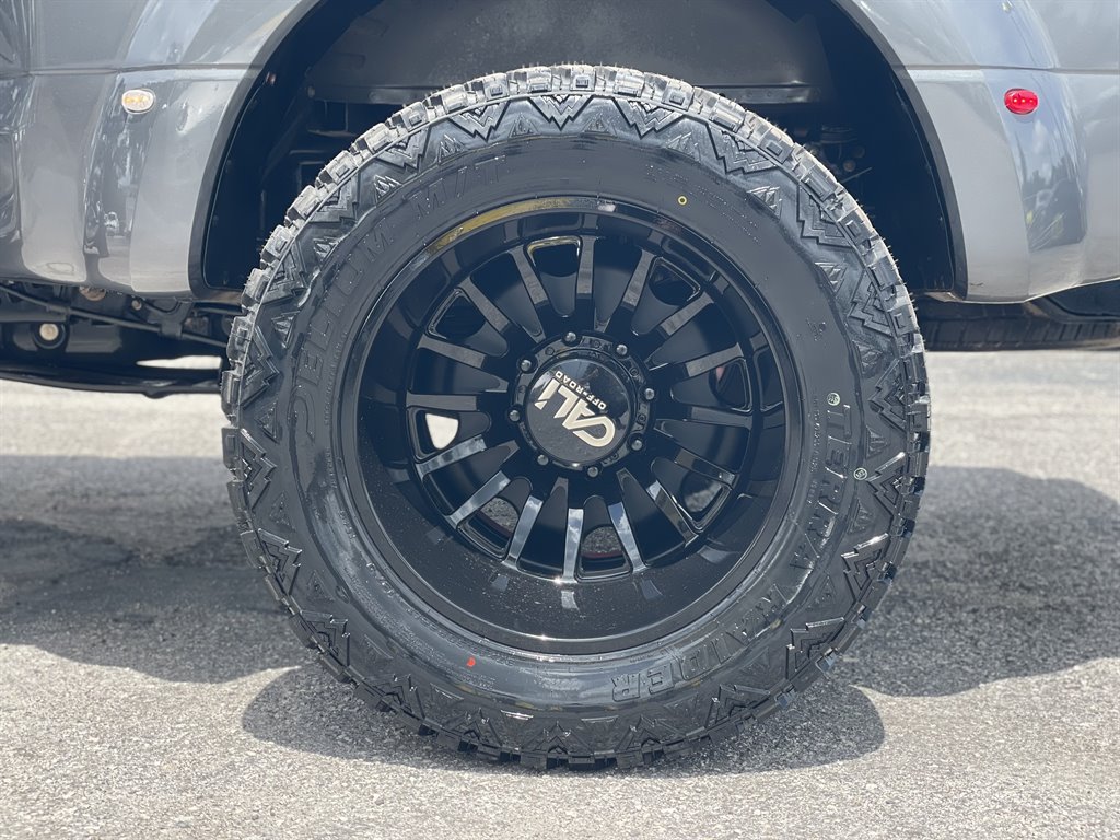 2022 Ford F-350 - $55,999
