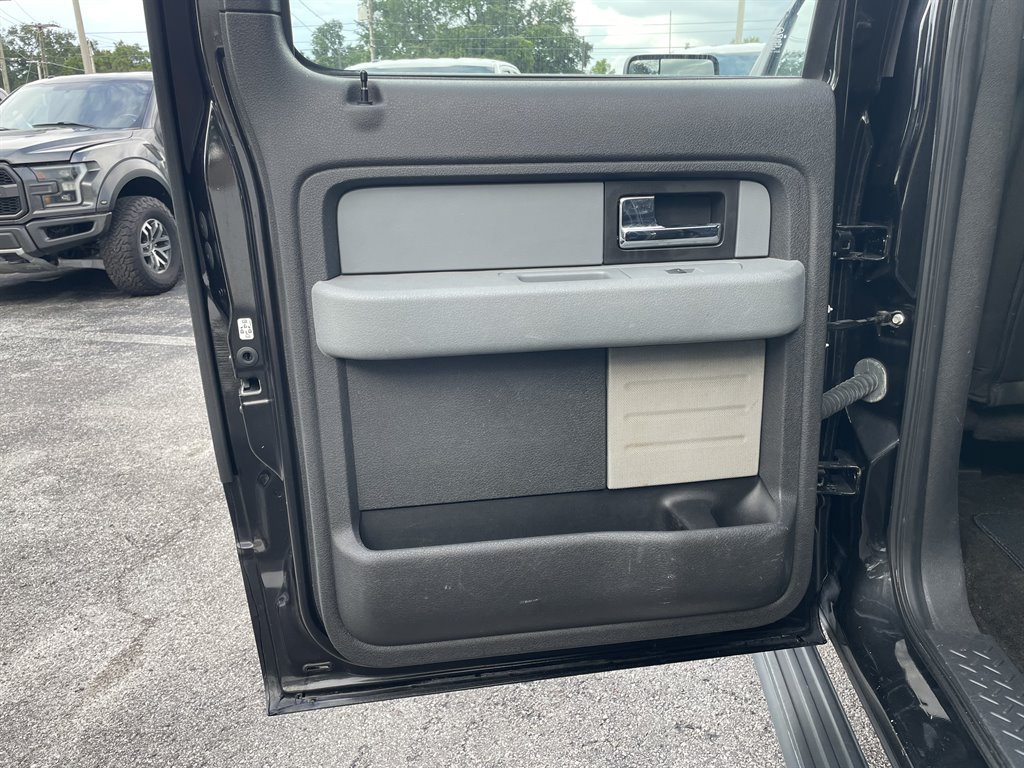 2014 Ford F-150 - $15,999