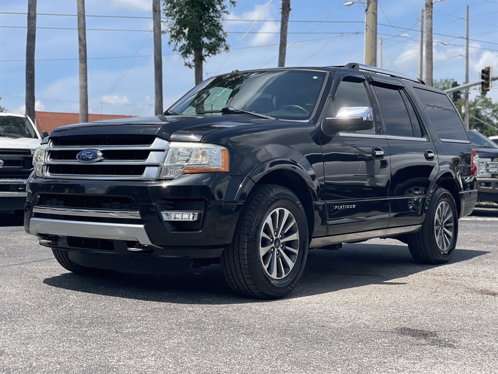 2015 Ford Expedition - $17,999