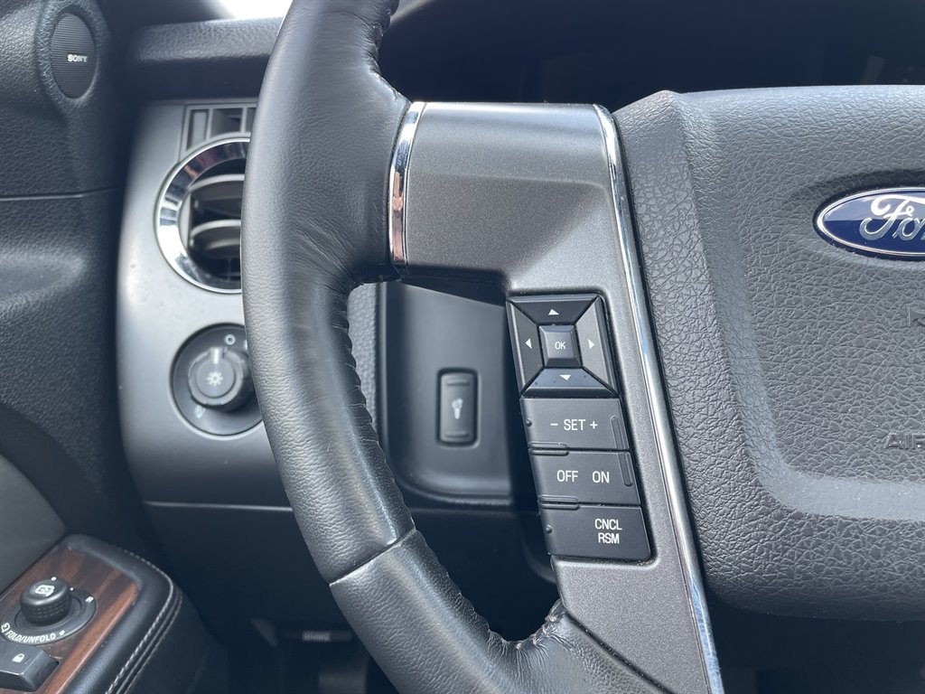 2015 Ford Expedition - $17,999