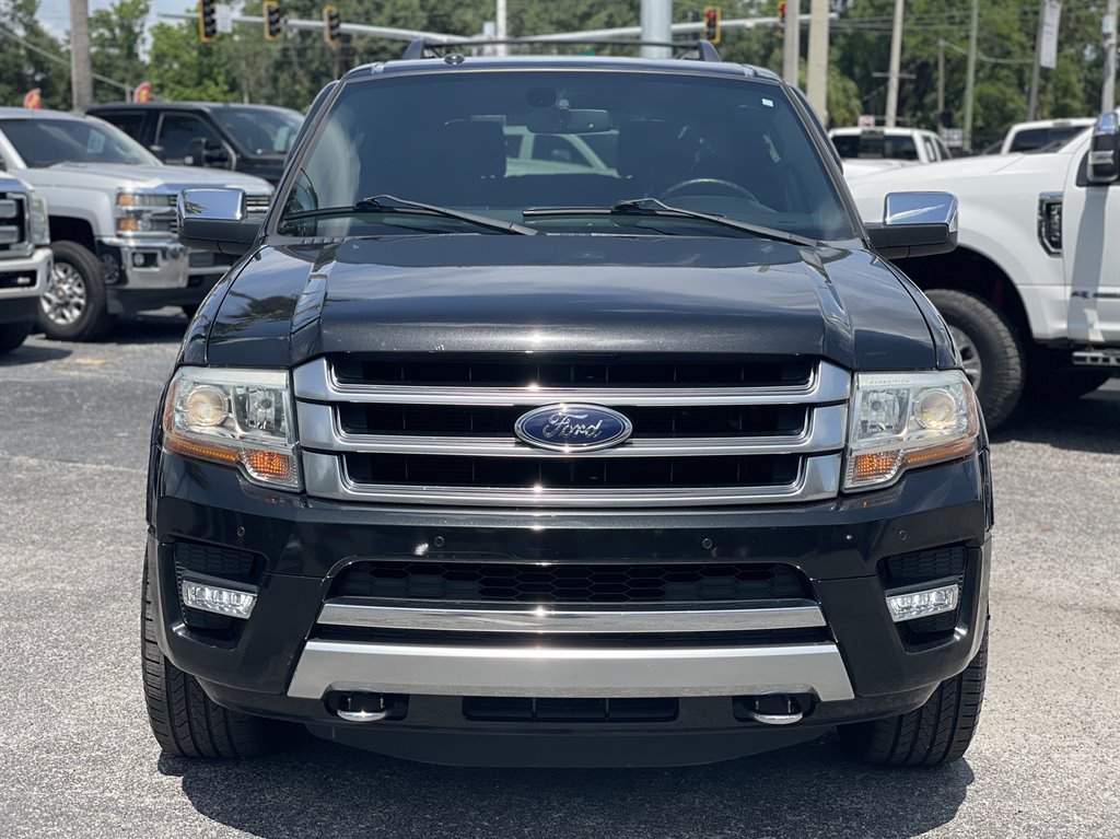 2015 Ford Expedition - $17,999