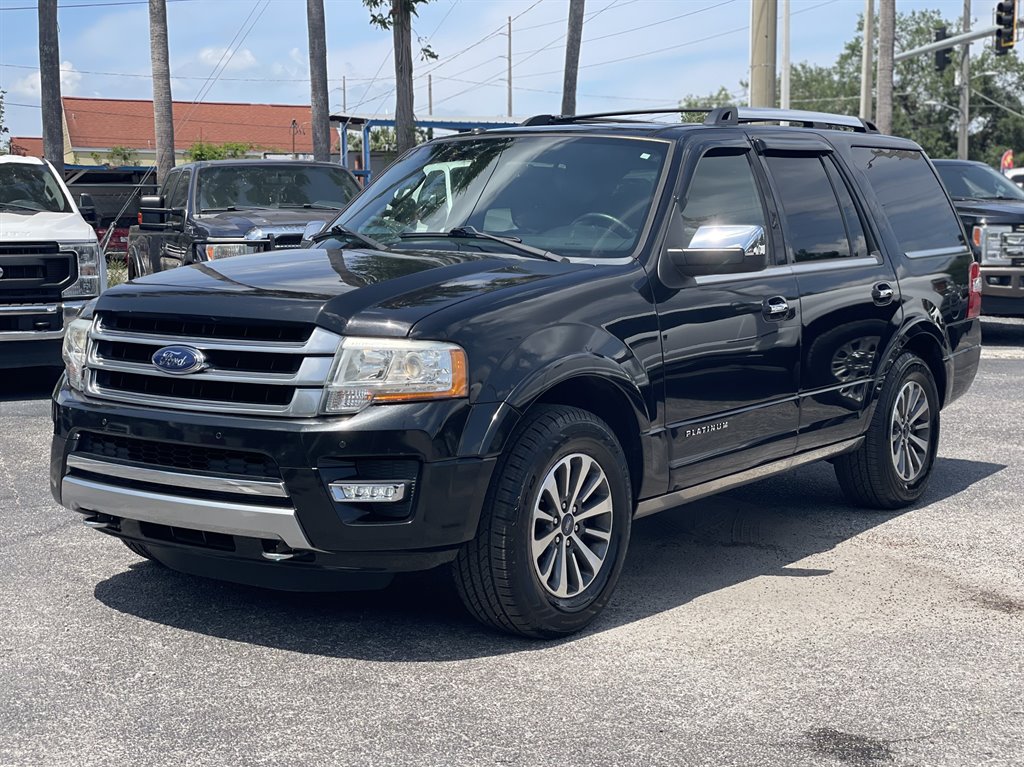 2015 Ford Expedition - $17,999