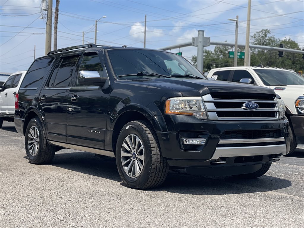 2015 Ford Expedition - $17,999