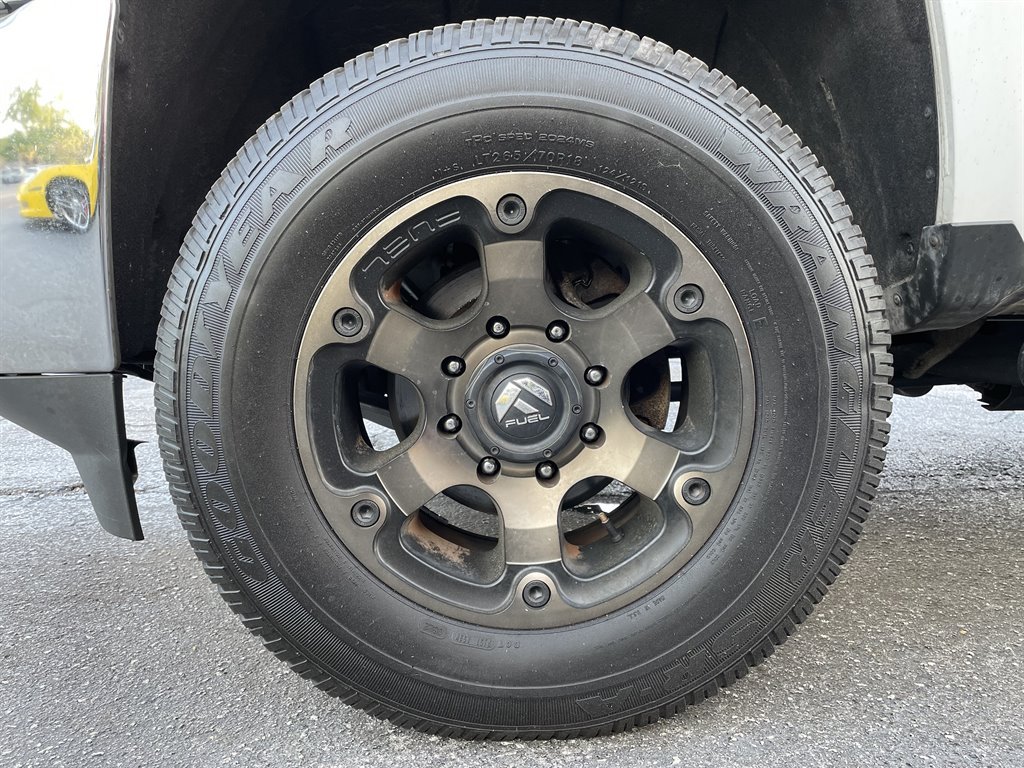 2015 Chevrolet Silverado - $17,999