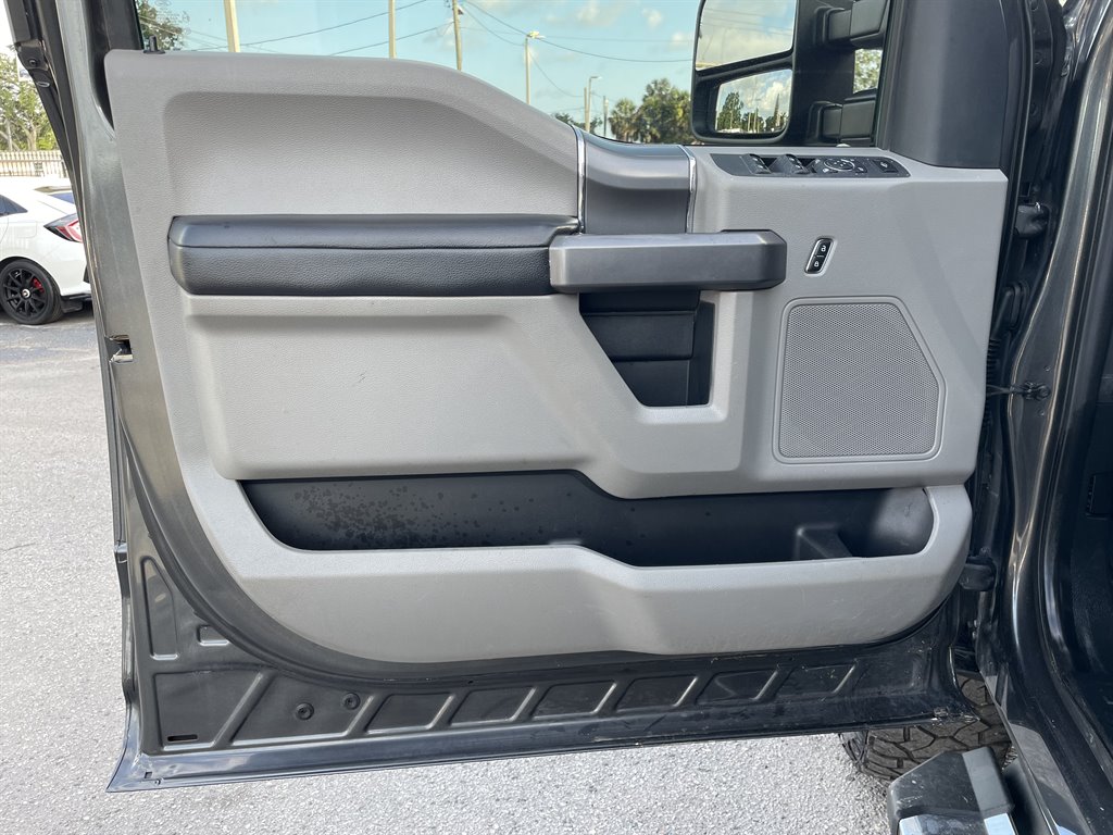 2019 Ford F250sd XLT photo