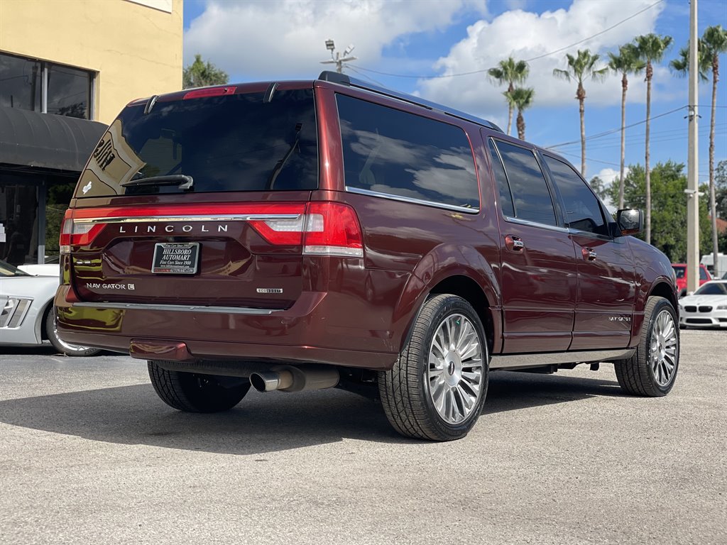 2016 Lincoln Navigator - $12,999
