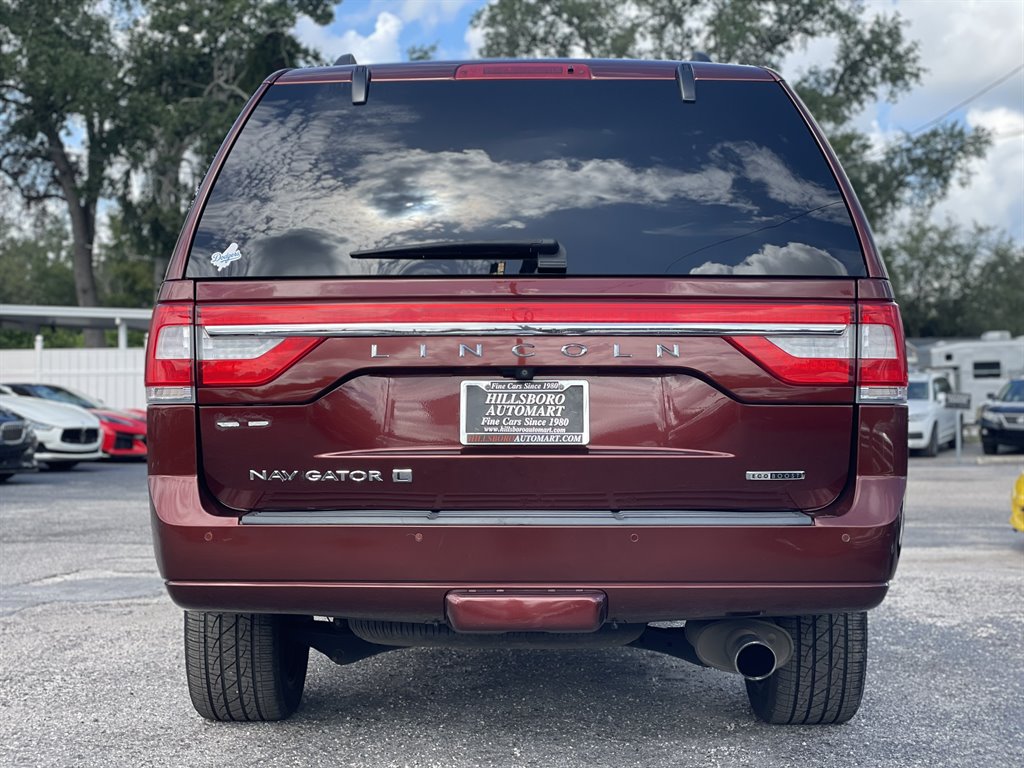 2016 Lincoln Navigator - $12,999