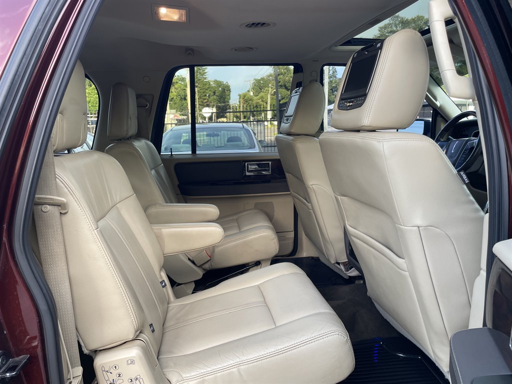 2016 Lincoln Navigator - $12,999