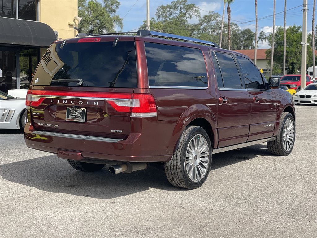 2016 Lincoln Navigator - $12,999