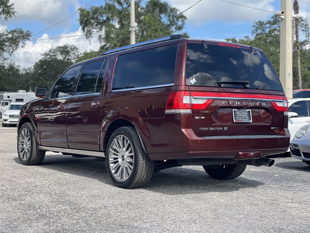 2016 Lincoln Navigator - $12,999