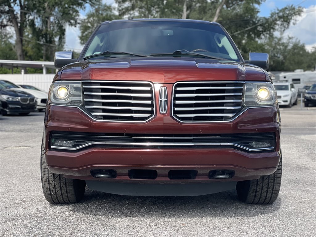 2016 Lincoln Navigator - $12,999