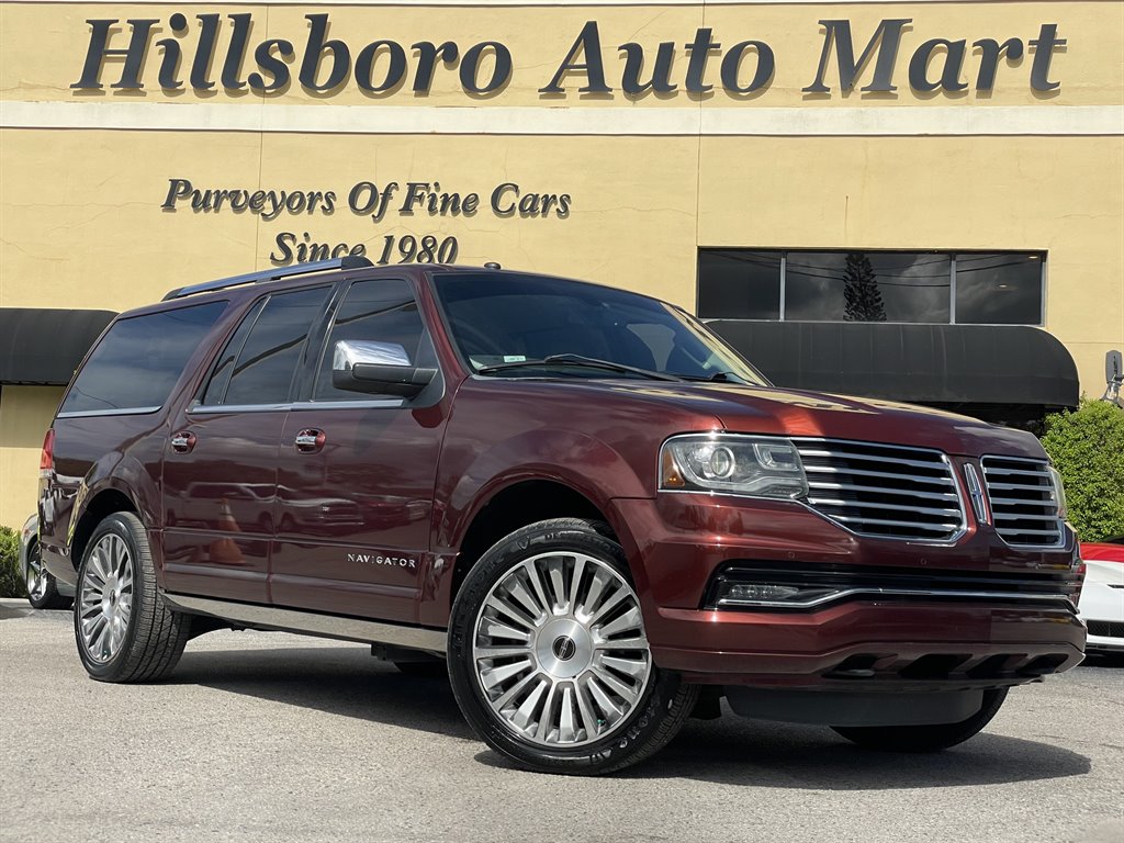 2016 Lincoln Navigator - $12,999