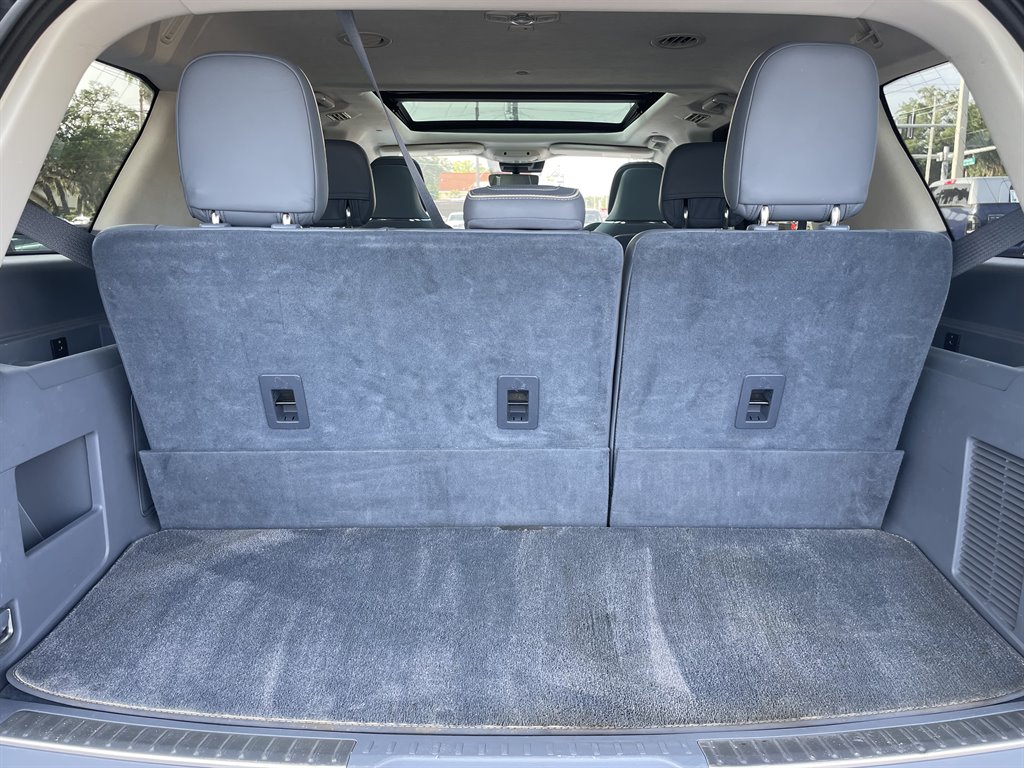 2018 Lincoln Navigator - $39,999
