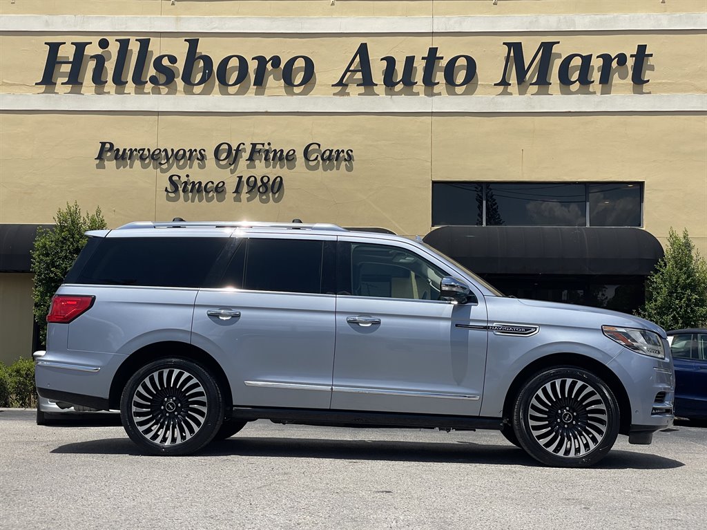 2018 Lincoln Navigator - $39,999