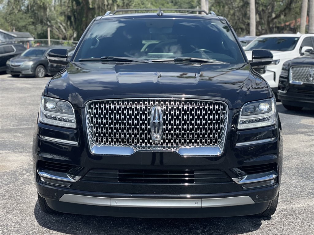 2019 Lincoln Navigator - $32,999