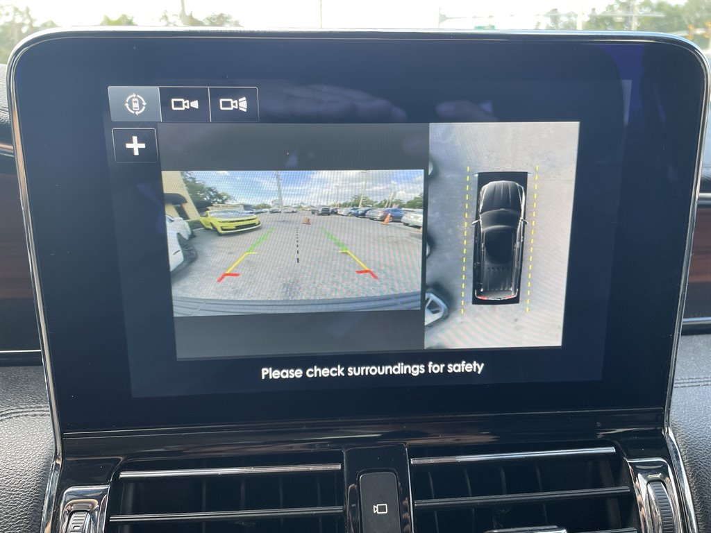 2019 Lincoln Navigator - $32,999